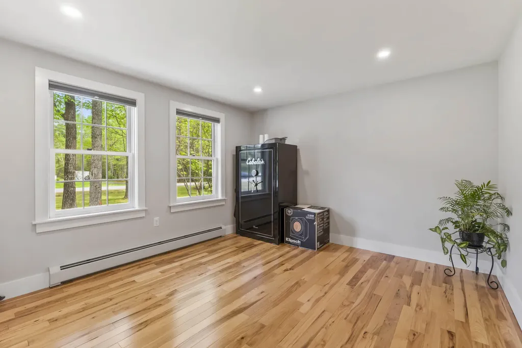 22 Woodridge Drive Standish ME 04085