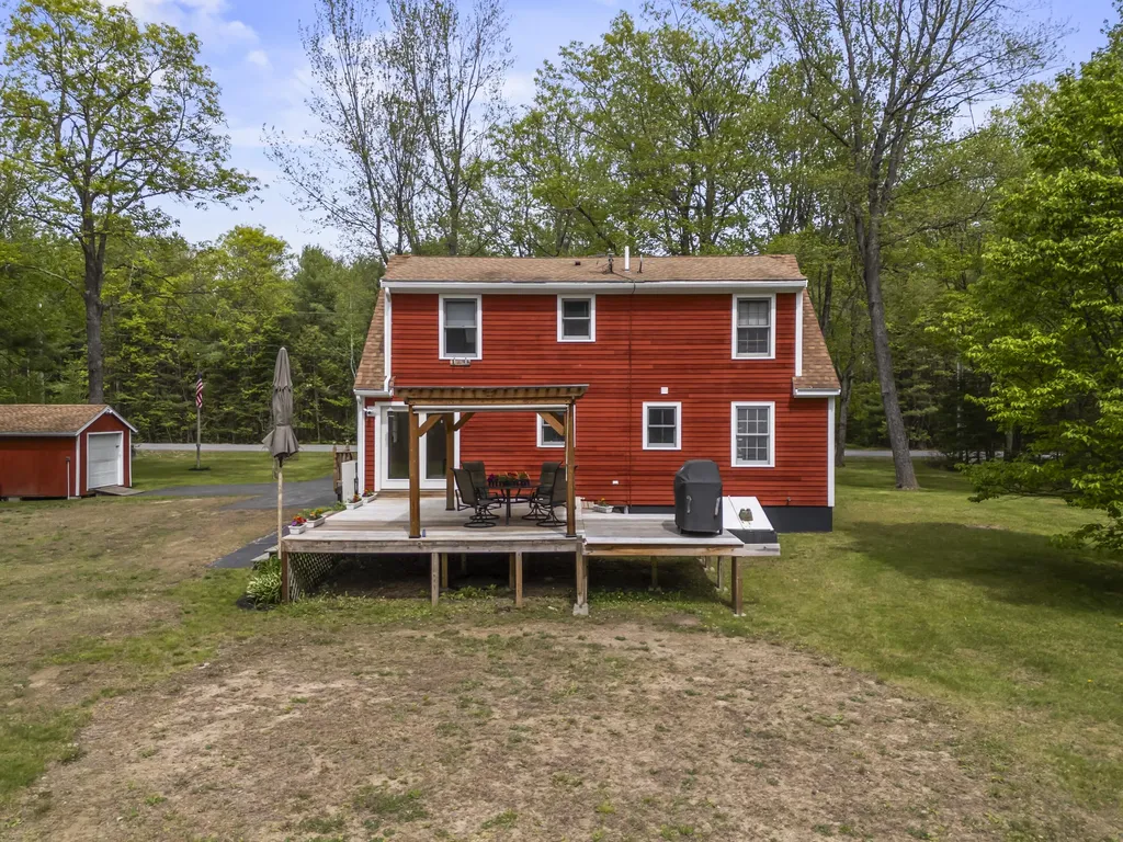22 Woodridge Drive Standish ME 04085