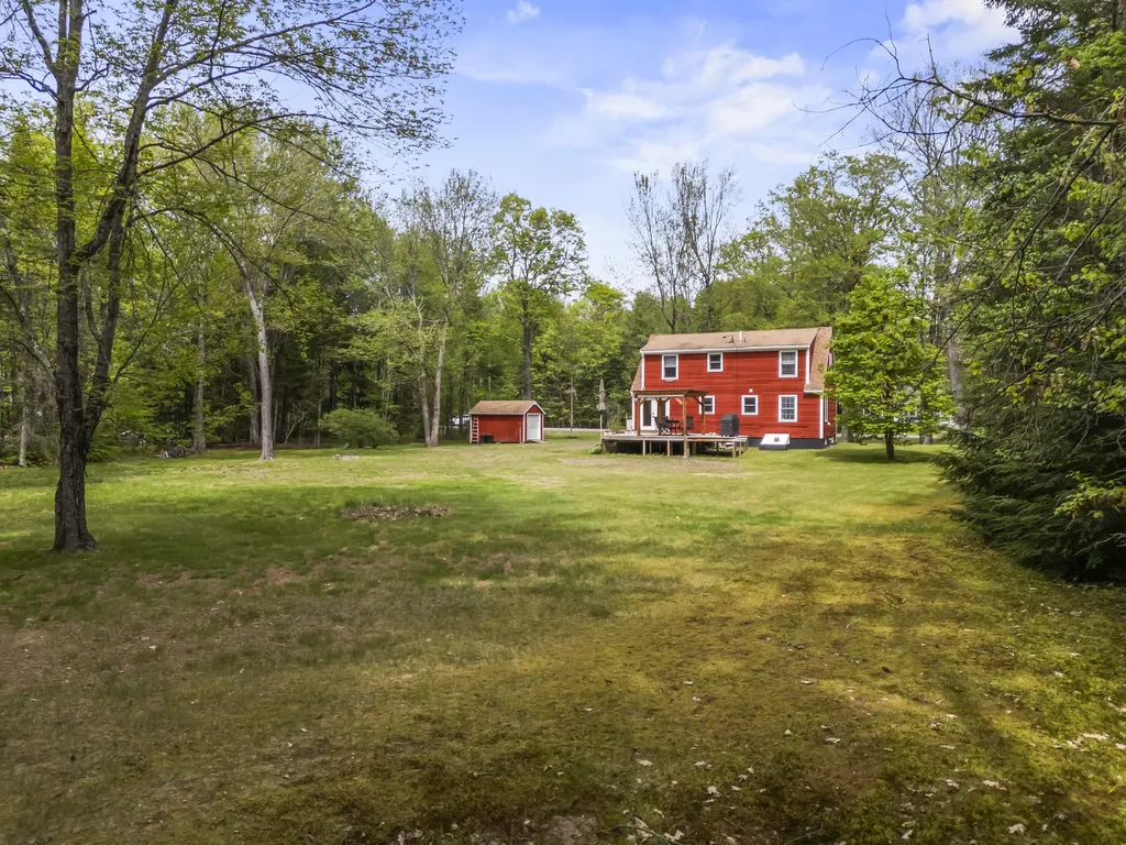 22 Woodridge Drive Standish ME 04085