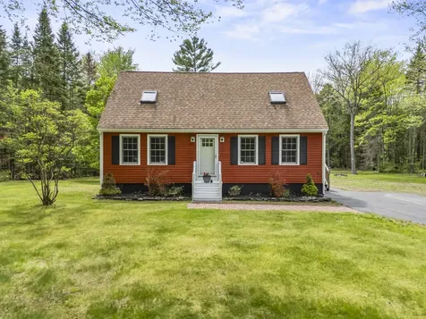 22 Woodridge Drive Standish ME 04085