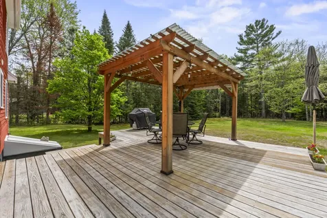 22 Woodridge Drive Standish ME 04085