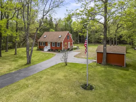 22 Woodridge Drive Standish ME 04085