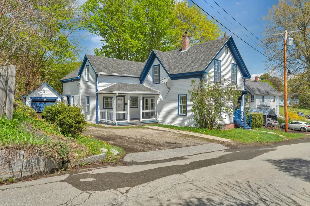 9 Fountain Street Gardiner ME 04345