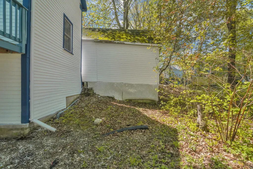 9 Fountain Street Gardiner ME 04345