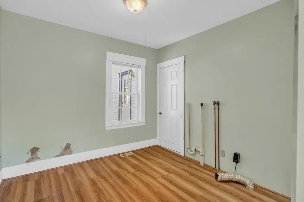 9 Fountain Street Gardiner ME 04345