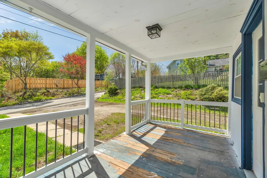 9 Fountain Street Gardiner ME 04345
