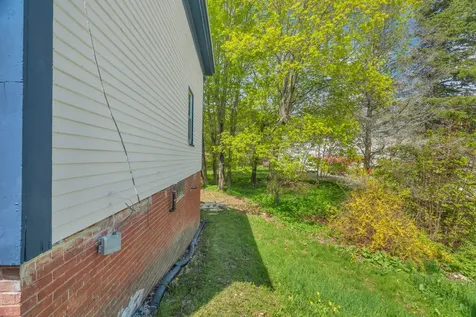 9 Fountain Street Gardiner ME 04345
