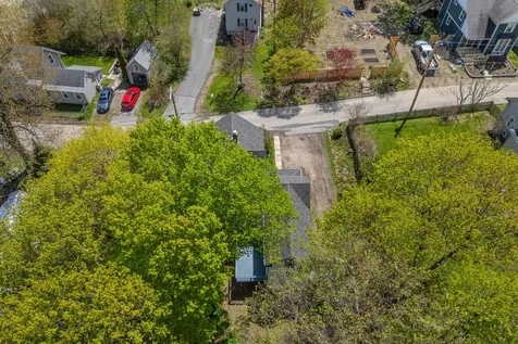 9 Fountain Street Gardiner ME 04345
