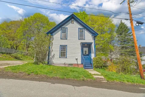 9 Fountain Street Gardiner ME 04345