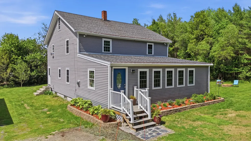 574 Canaan Road Skowhegan ME 04976