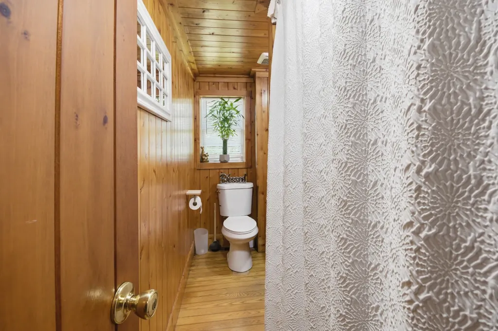 574 Canaan Road Skowhegan ME 04976