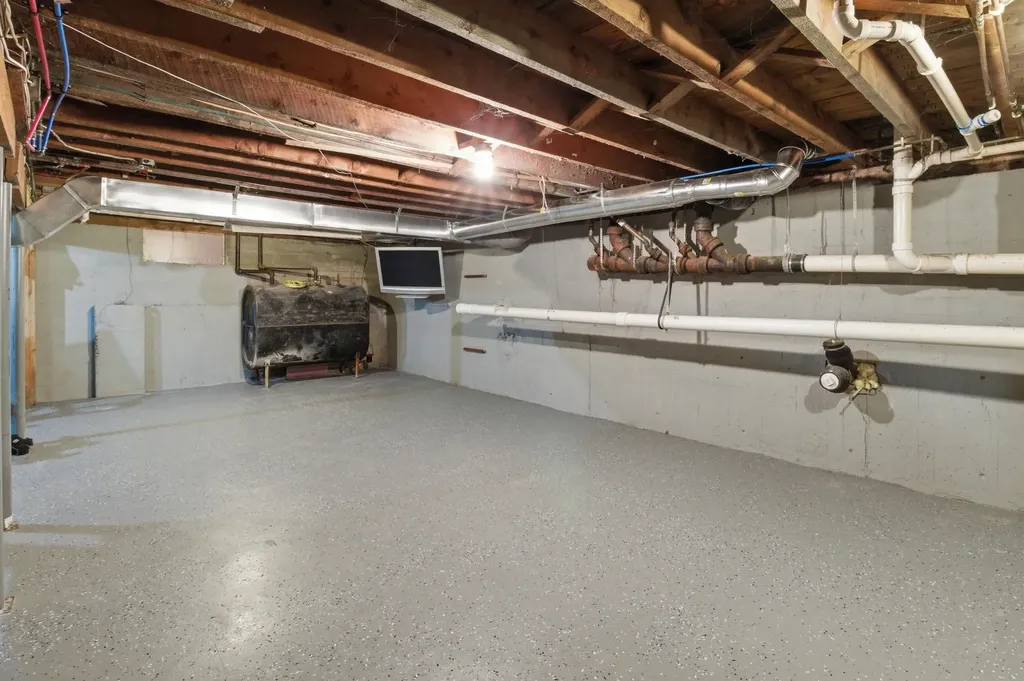 574 Canaan Road Skowhegan ME 04976