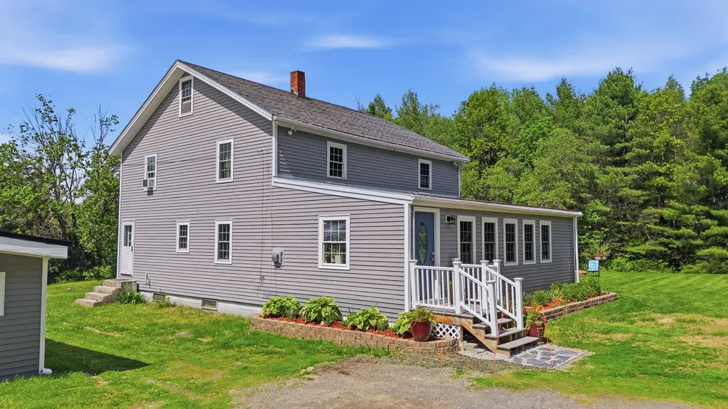 574 Canaan Road Skowhegan ME 04976