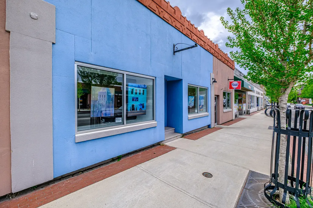 863 Main Street Westbrook ME 04092