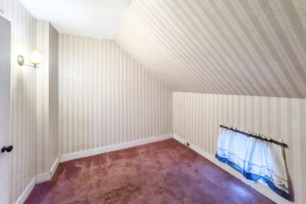17 Georges Street Thomaston ME 04861