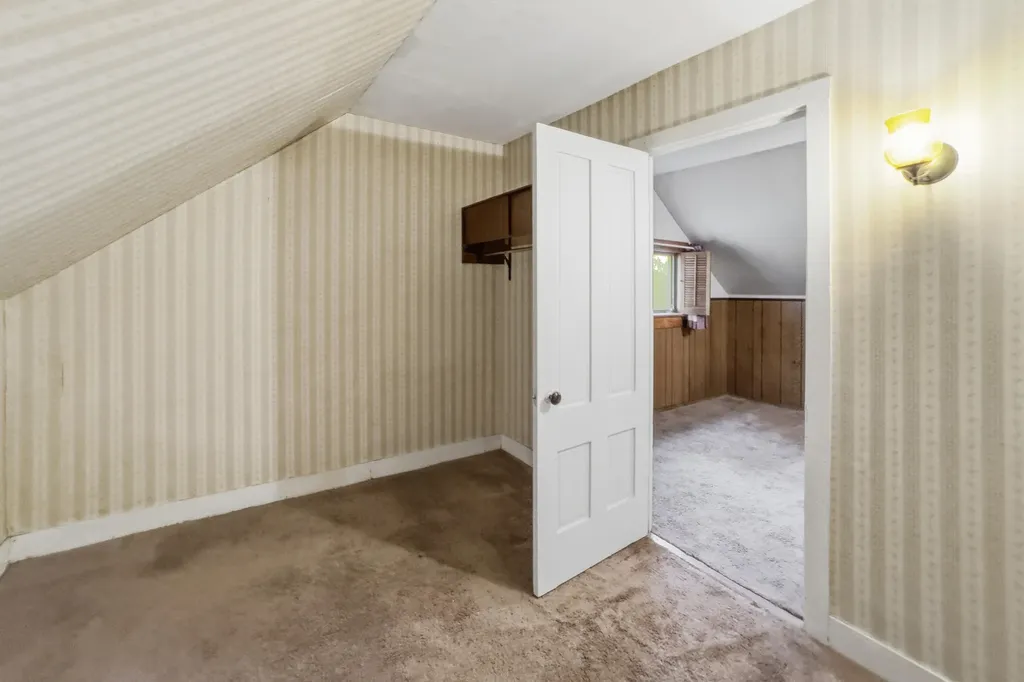 17 Georges Street Thomaston ME 04861