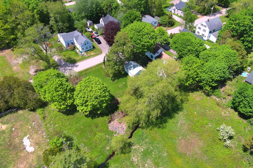 17 Georges Street Thomaston ME 04861