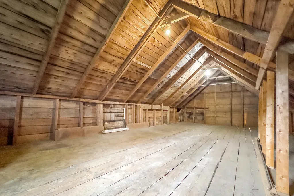 17 Georges Street Thomaston ME 04861