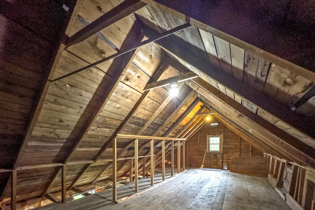 17 Georges Street Thomaston ME 04861