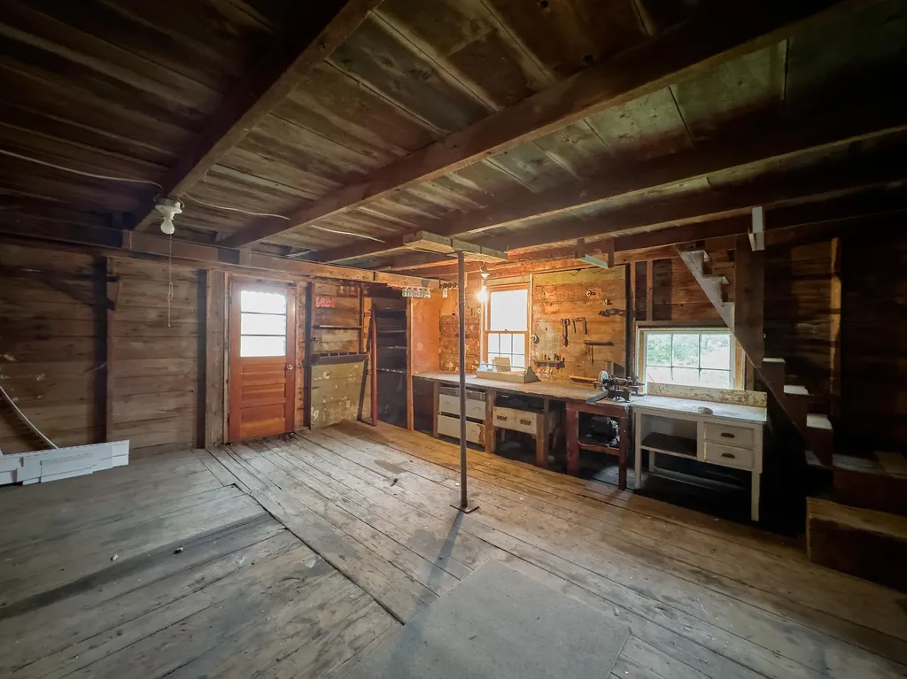 17 Georges Street Thomaston ME 04861