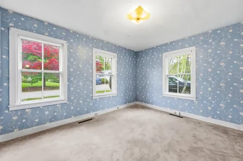 17 Georges Street Thomaston ME 04861