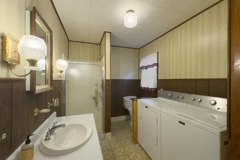 17 Georges Street Thomaston ME 04861