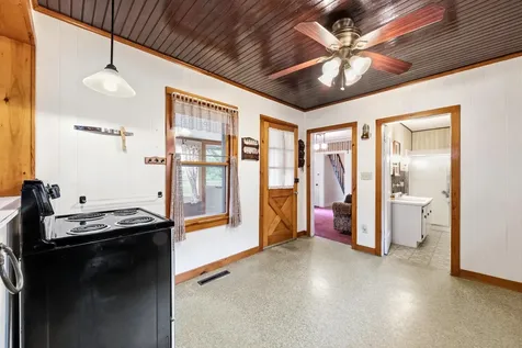 17 Georges Street Thomaston ME 04861