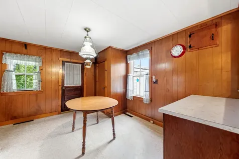 17 Georges Street Thomaston ME 04861