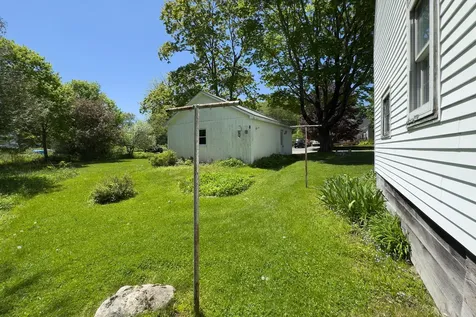 17 Georges Street Thomaston ME 04861