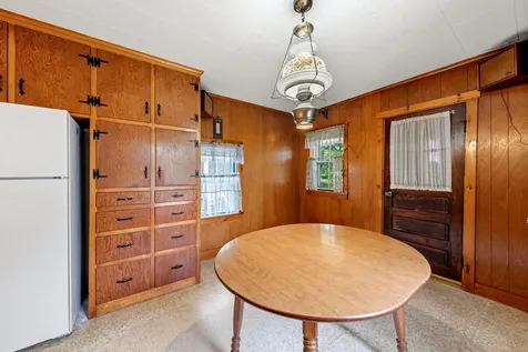 17 Georges Street Thomaston ME 04861