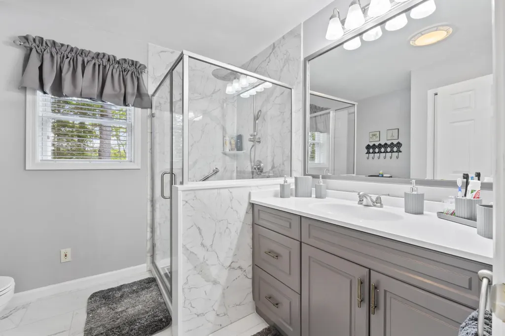 63 Laurel Shore Drive Harpswell ME 04079