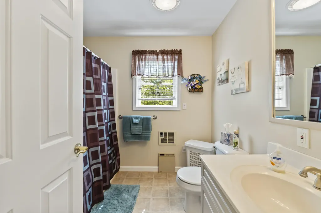 63 Laurel Shore Drive Harpswell ME 04079