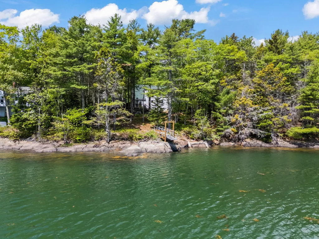 63 Laurel Shore Drive Harpswell ME 04079