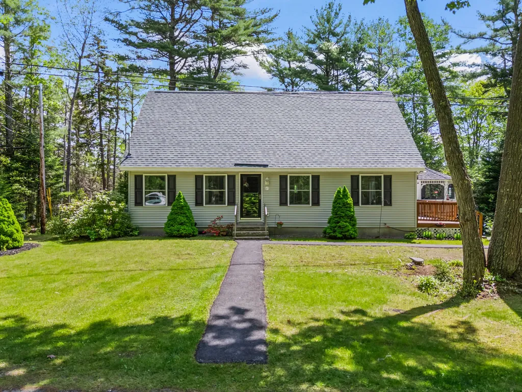 63 Laurel Shore Drive Harpswell ME 04079
