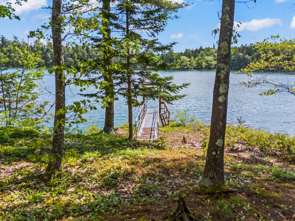 63 Laurel Shore Drive Harpswell ME 04079