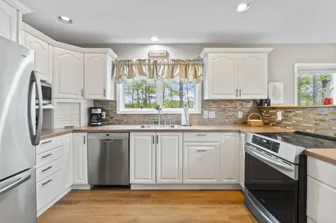63 Laurel Shore Drive Harpswell ME 04079