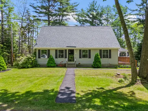 63 Laurel Shore Drive Harpswell ME 04079