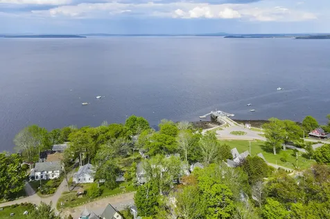 14 Auditorium Park Northport ME 04849