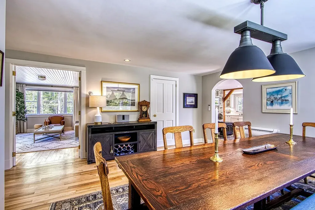 62 York Road Blue Hill ME 04614