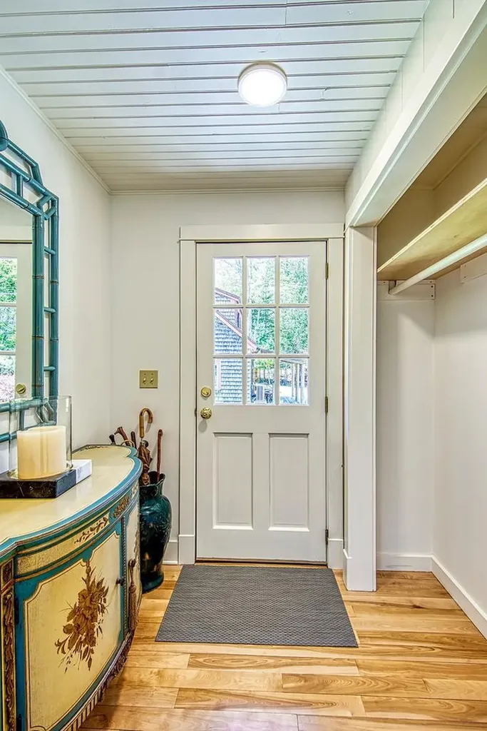 62 York Road Blue Hill ME 04614