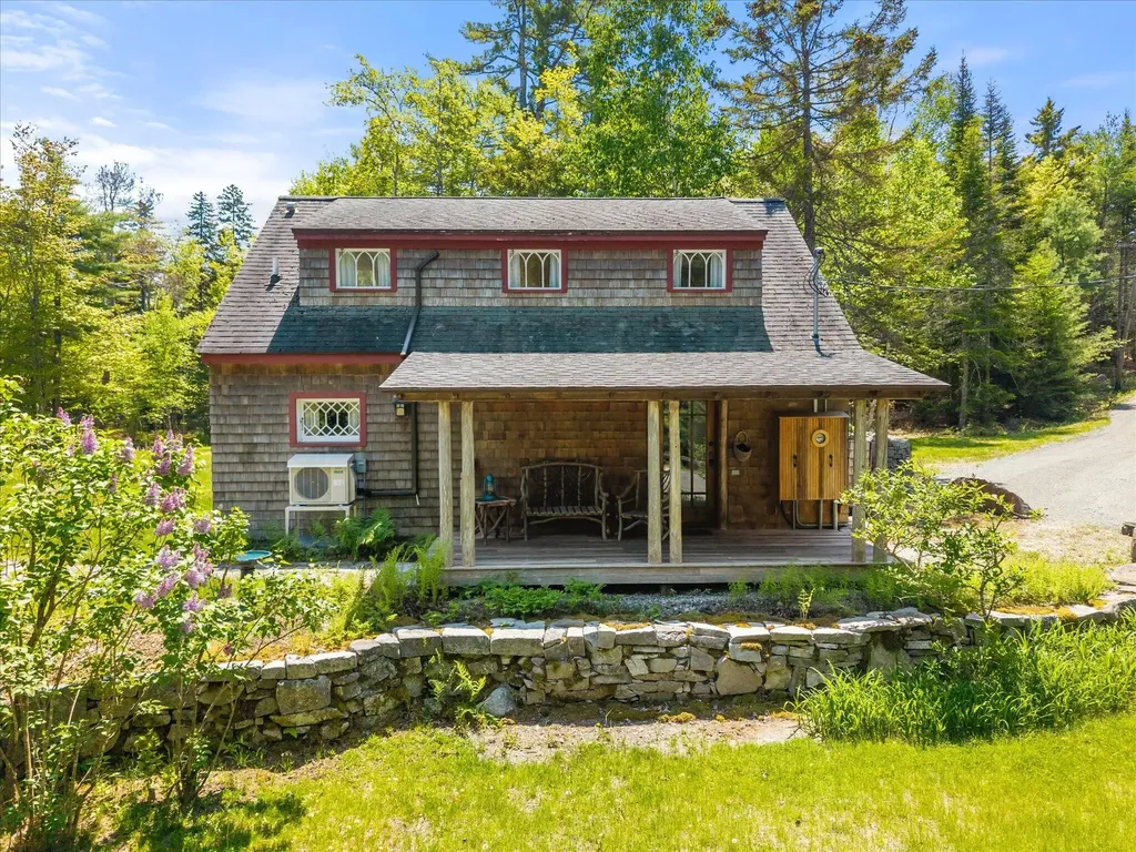 62 York Road Blue Hill ME 04614