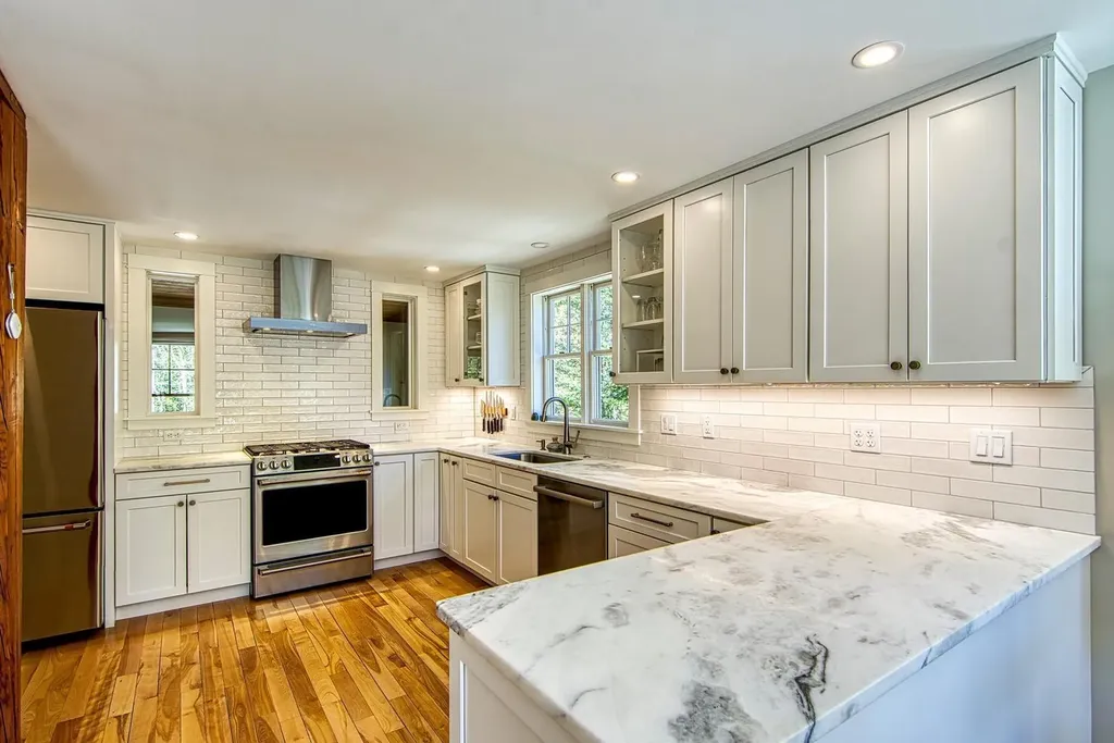 62 York Road Blue Hill ME 04614