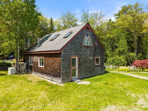 62 York Road Blue Hill ME 04614