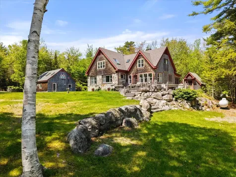 62 York Road Blue Hill ME 04614