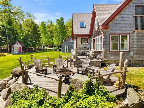 62 York Road Blue Hill ME 04614