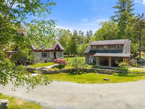 62 York Road Blue Hill ME 04614