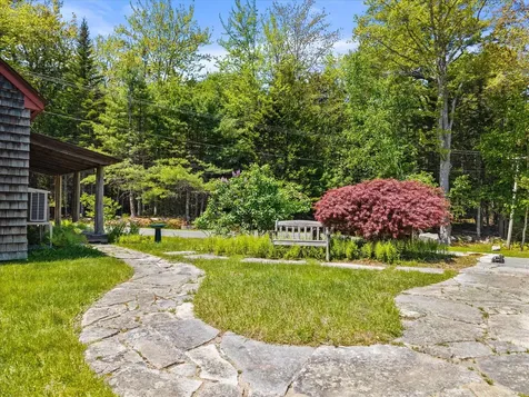 62 York Road Blue Hill ME 04614