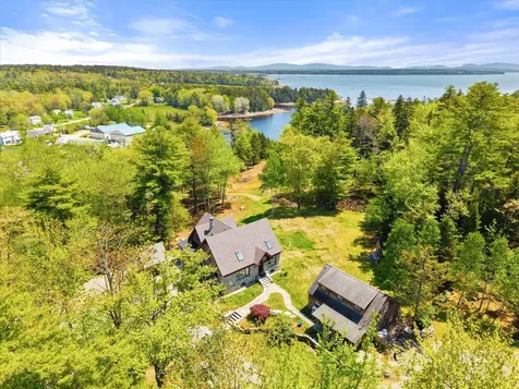 62 York Road Blue Hill ME 04614