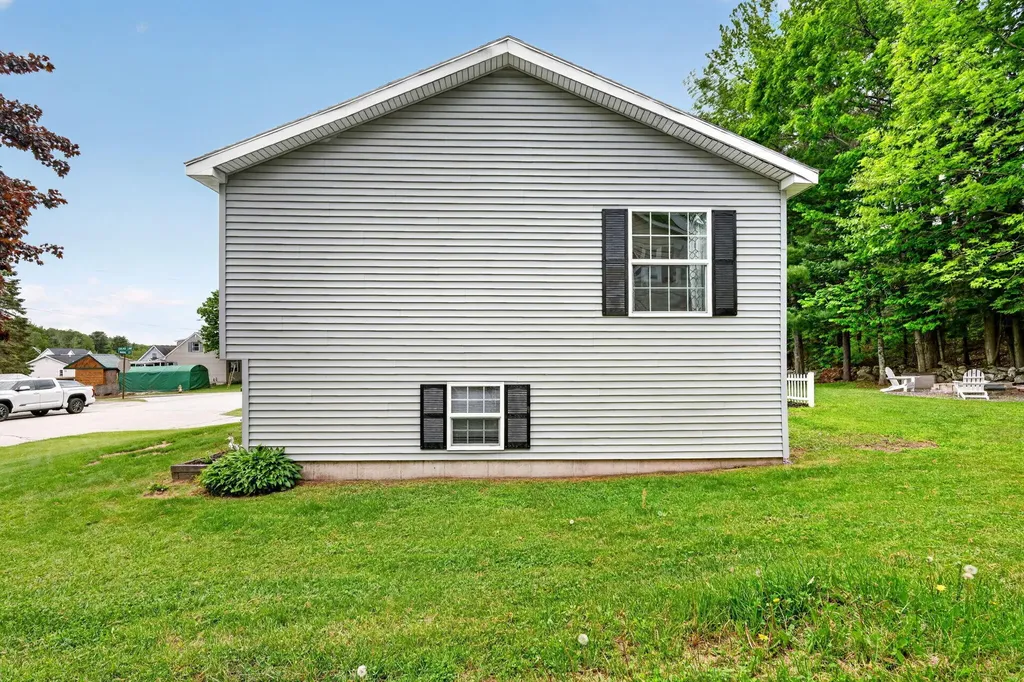54 Mark Street Lewiston ME 04240