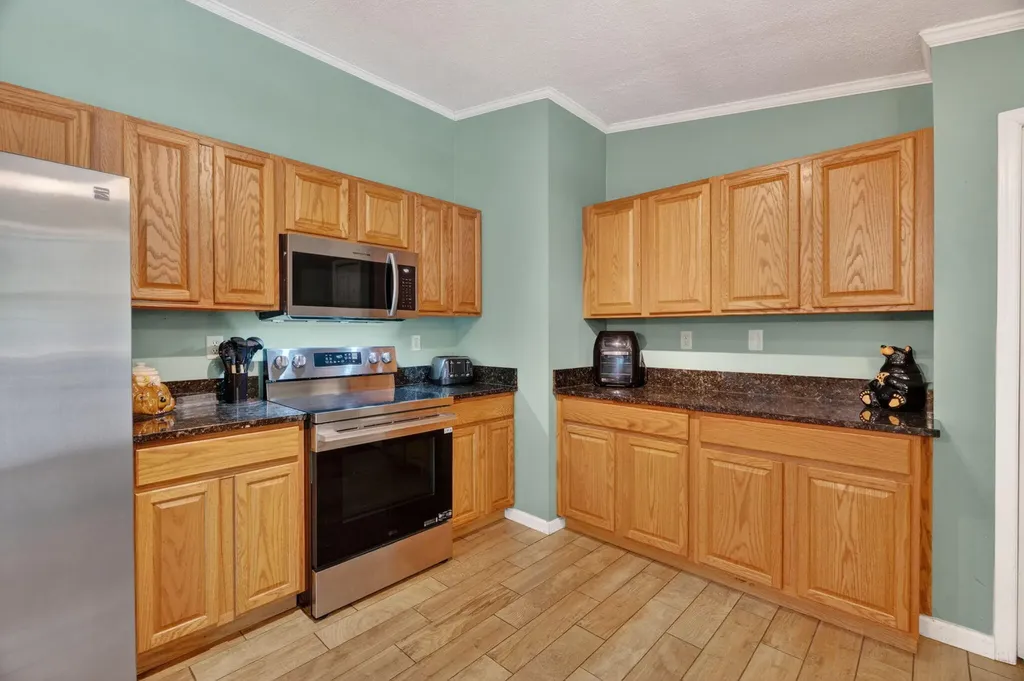 54 Mark Street Lewiston ME 04240